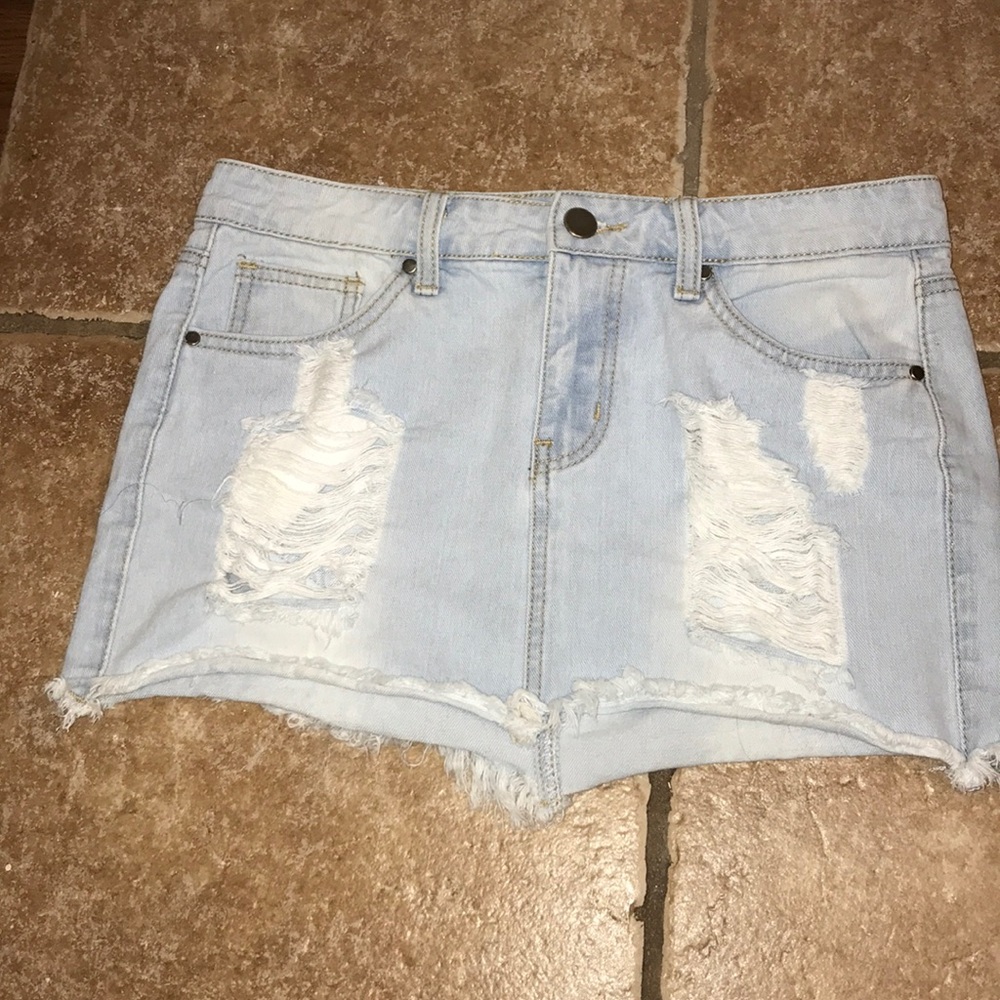 Light wash denim skirt